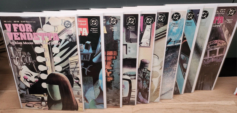 V for Vendetta #1-10 full run - French Comics Lovers