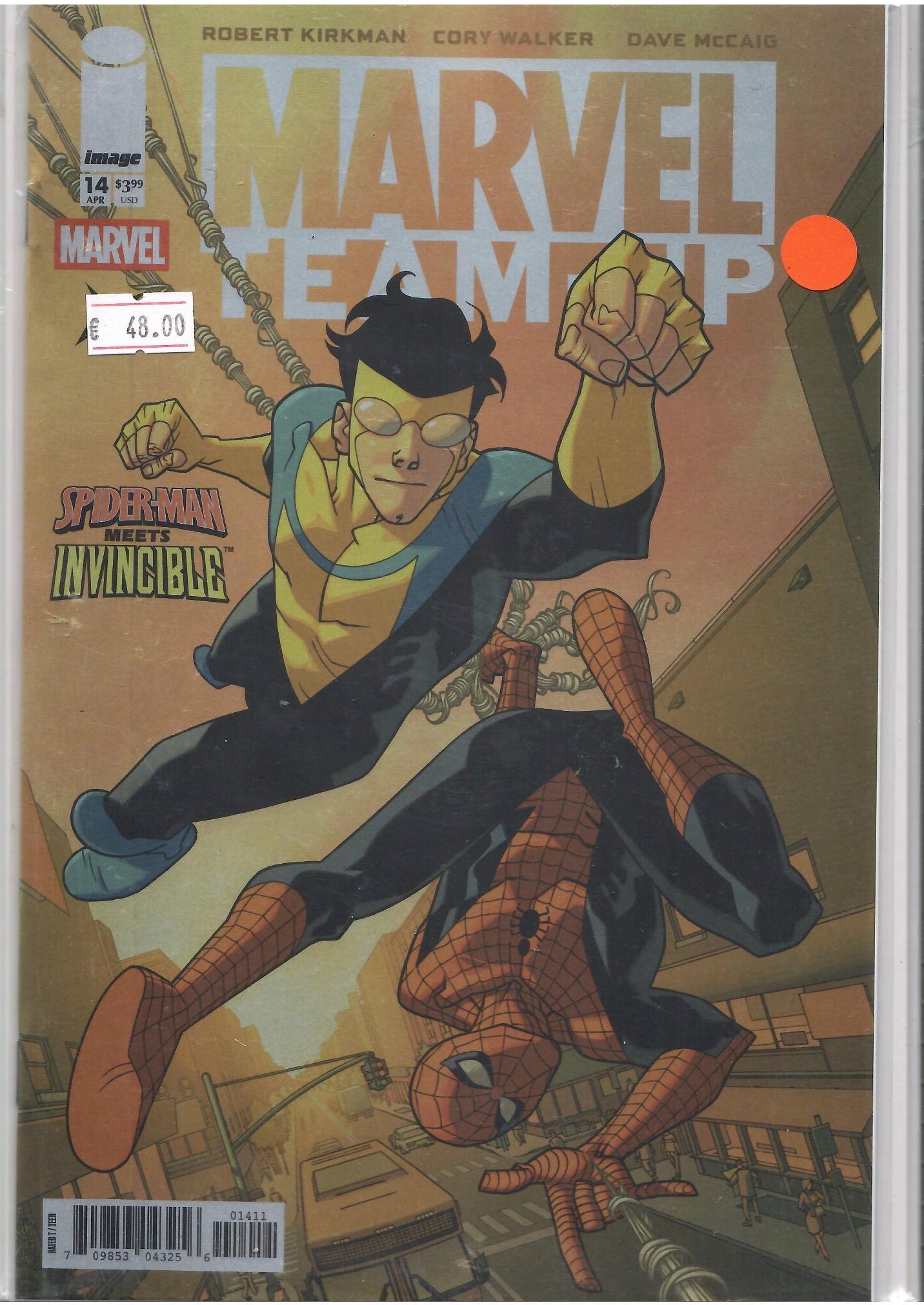 Marvel team Up #14 (2024) Reprint Foil Cover Spider-man team up with Invincible NM
