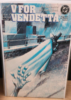 V for Vendetta #1-10 full run - French Comics Lovers