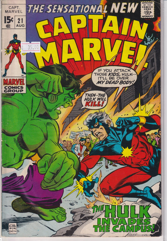 Captain Marvel #21 (1970) vs Hulk VF - French Comics Lovers